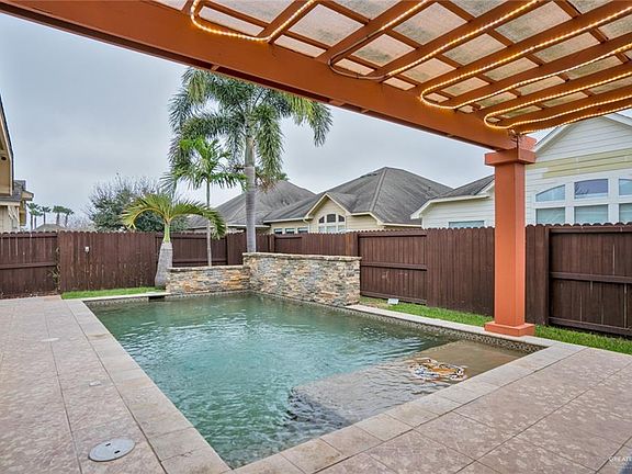 2nd image of 3006 San Angelo St