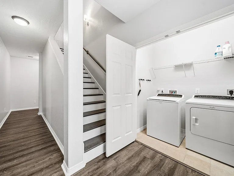 2711 Wallingford Pnes — Photo 29