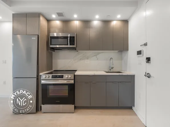 1499 Bedford Avenue image 3 of 14