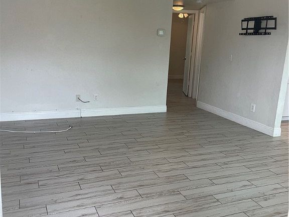 3rd image of 4789 Orange Grove Blvd APT 4