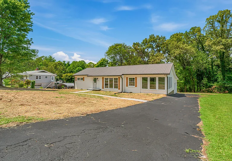6821 Westland Dr — Photo 4