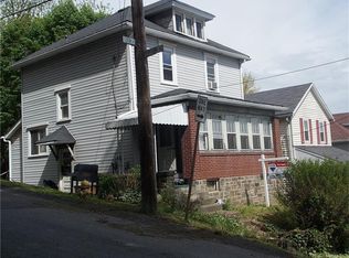 716 6th St, Ellwood City, PA 16117