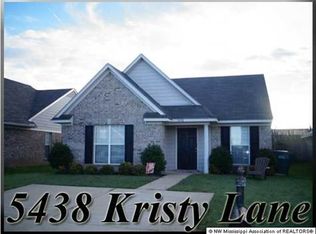 5438 Kristy Ln, Southaven, MS 38671