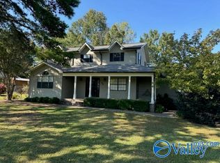 52 Rabbit Run Rd, Rainsville, AL 35986