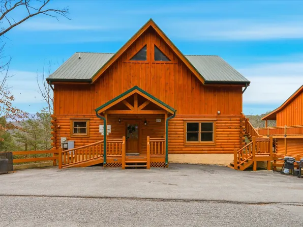 4339 Forest Ridge Way, Pigeon Forge, TN 37863