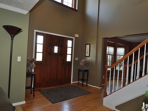 2nd image of 47 County Clare Cres