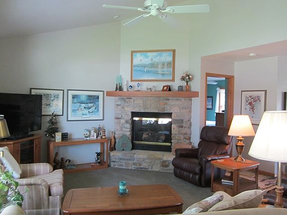3rd image of 1448 N 12th Pl