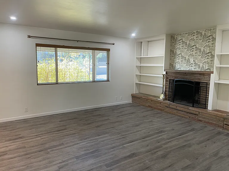 7825 E Camino Perdido — Photo 5