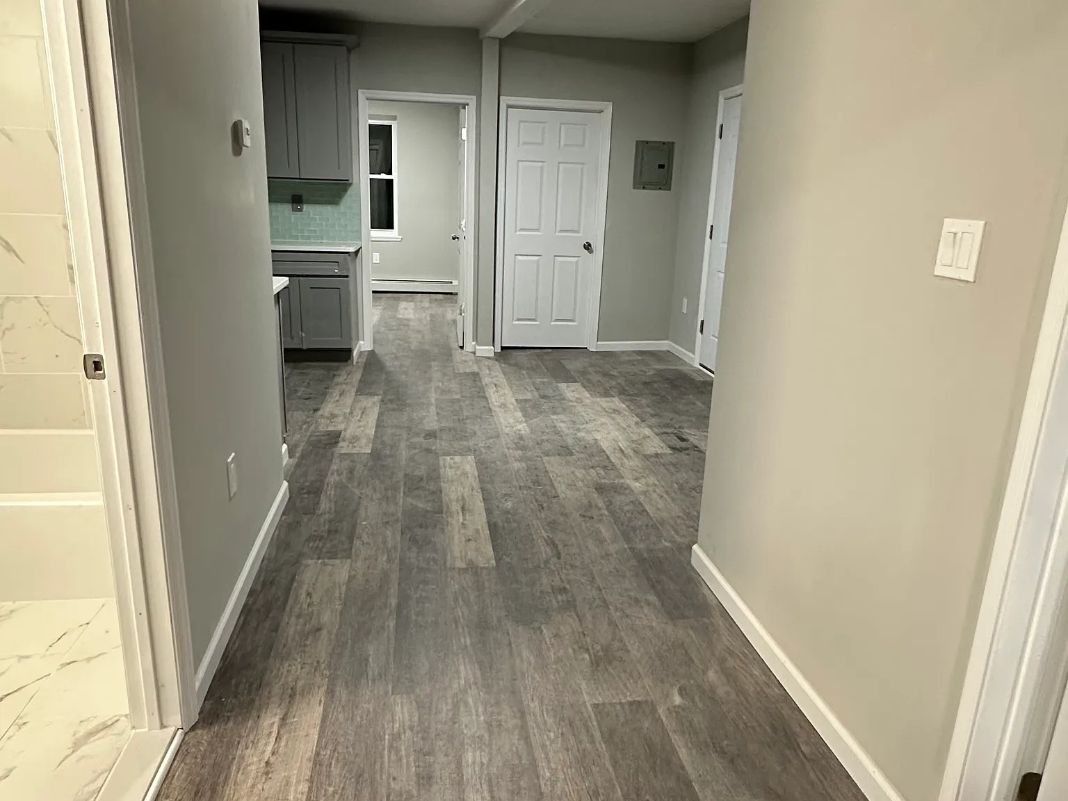 3 bed, 800 sqft, $2,500 — Photo 4