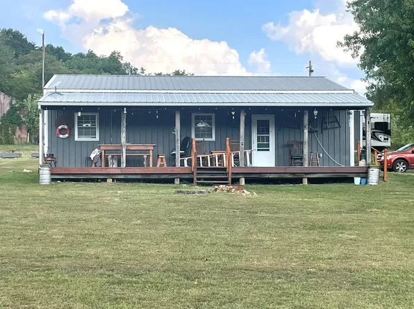 1521 Nipgen Rd, Waverly, OH 45690