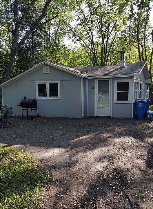 1st image of 50300 Acacia Ln