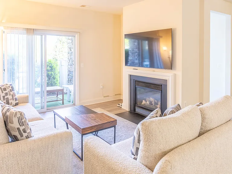 12824 Clarksburg Square Rd #105 — Photo 13