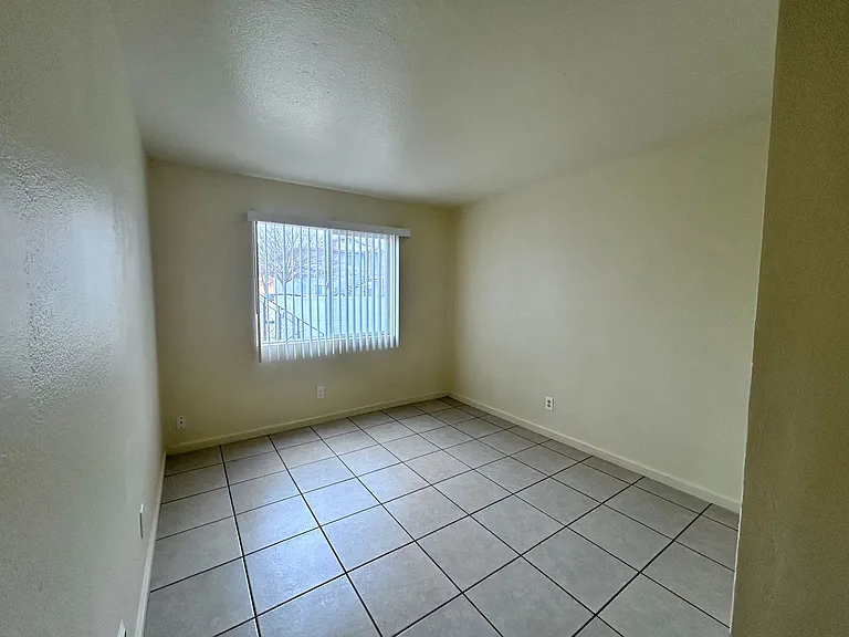 2777-2783 Meadowview Rd — Photo 20
