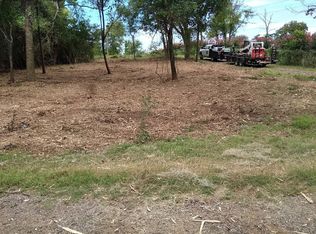 520 N Walker St, Troup, TX 75789