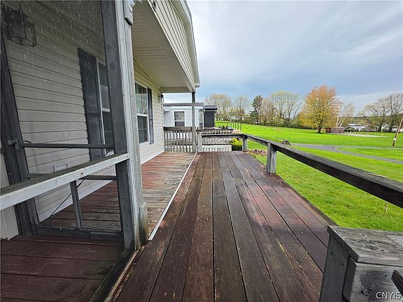 2nd image of 20560-D3 Pinehurst Rd #D3