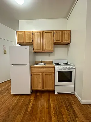 Rented by Peter R. Hungerford, LREB | media 14