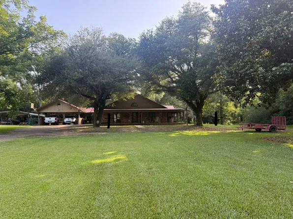 4211 Columbia Road 78, Magnolia, AR 71753