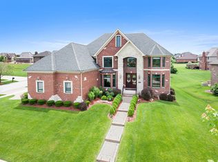 12323 Briarcliffe Dr, Lemont, IL 60439