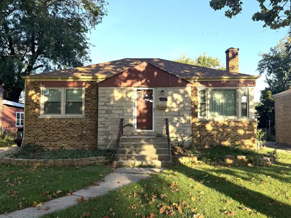 2321 S 24th Ave, Broadview, IL 60155