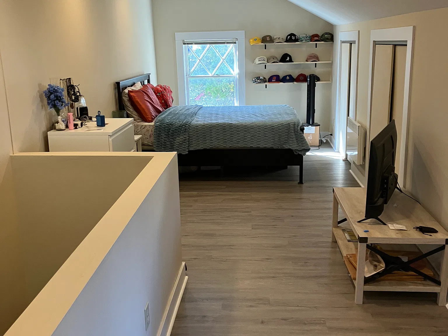 2 bed, 1400 sqft, $2,285 — Photo 2