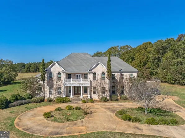 450 Willow Springs Ln, Social Circle, GA 30025