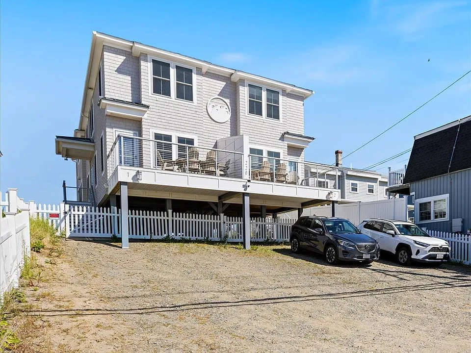 220 N End Blvd #1