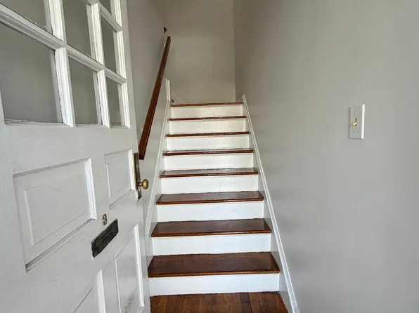 16 Redfield Vlg #A3, Edison, NJ 08837