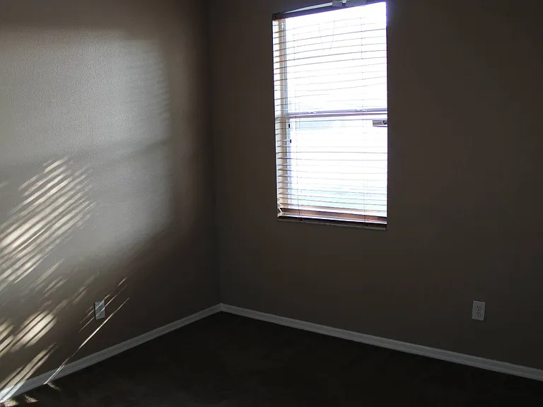 353 Heather Hills Dr — Photo 6