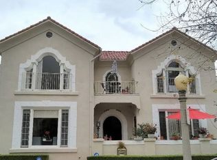 326 1/2 N Sycamore Ave, Los Angeles, CA 90036