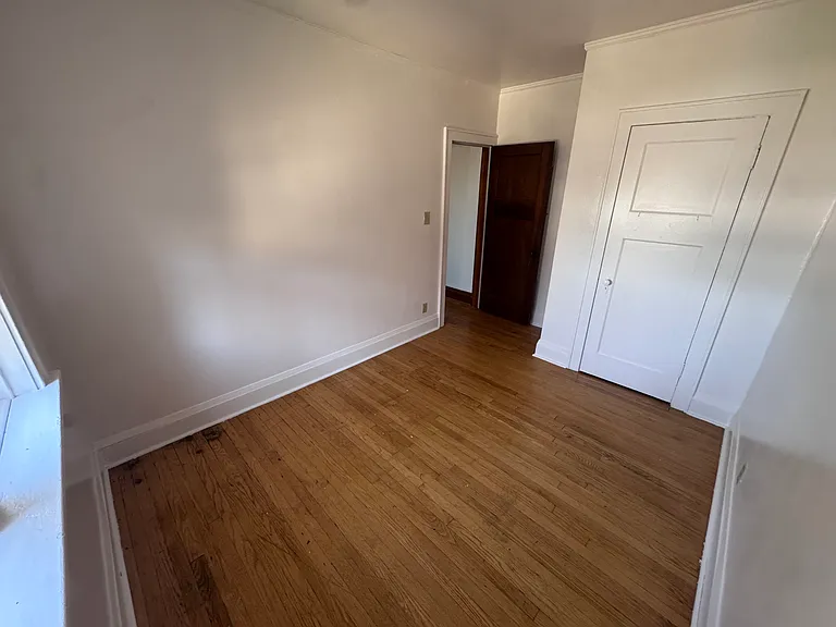 2416 S Logan Ave #7 — Photo 8