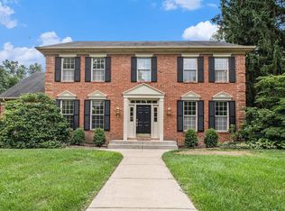 52419 Farmington Square Rd, Granger, IN 46530