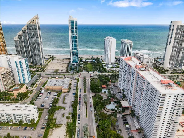 210 174th St APT 1906, Sunny Isles Beach, FL 33160