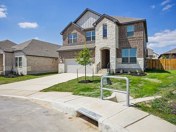 3rd image of 1403 Arcas Way