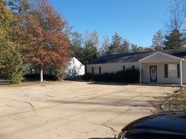 2nd image of 122A County Road 102