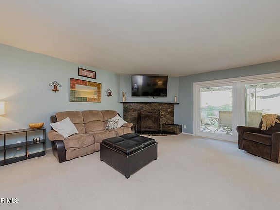 3rd image of 6947 Scarborough Peak Dr