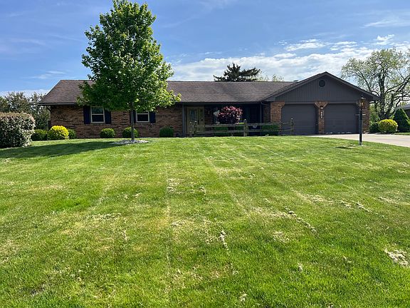 3rd image of 201 W Chipaway Dr