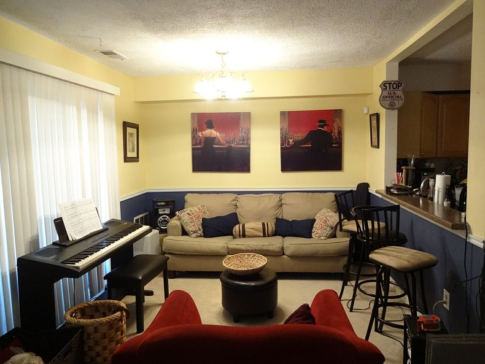 1st image of 3825 El Camino Pl
