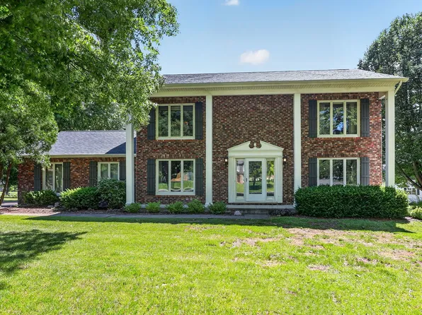 6N425 Foley Ln, Saint Charles, IL 60175