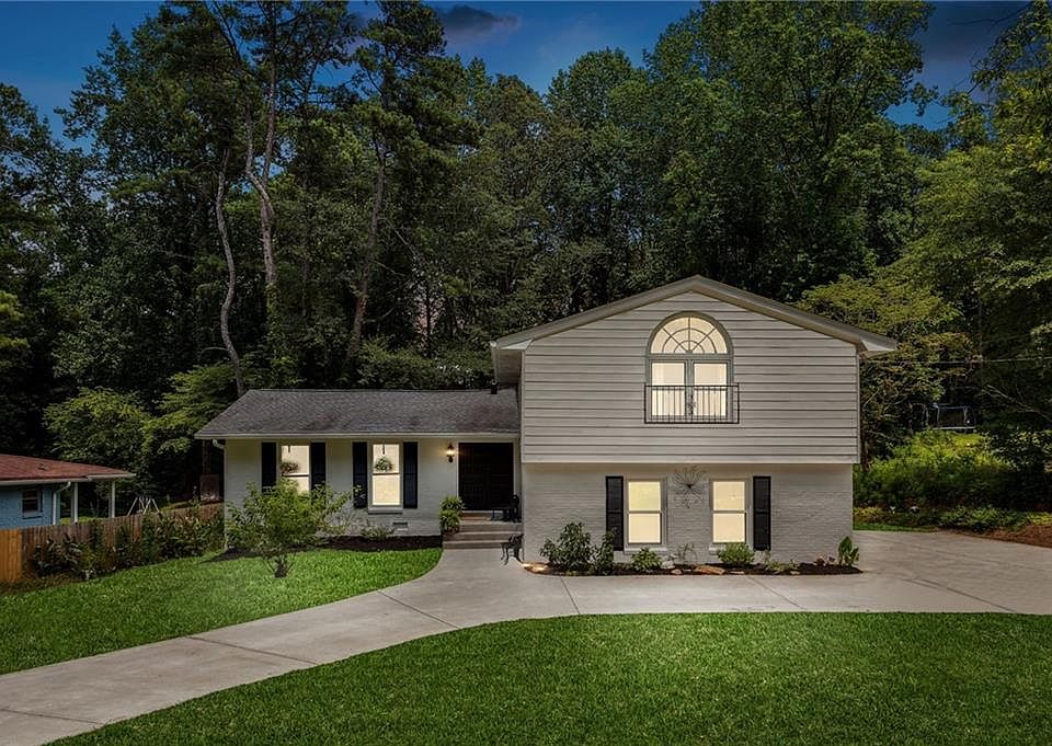 1st image of 2775 Indian Trail Dr