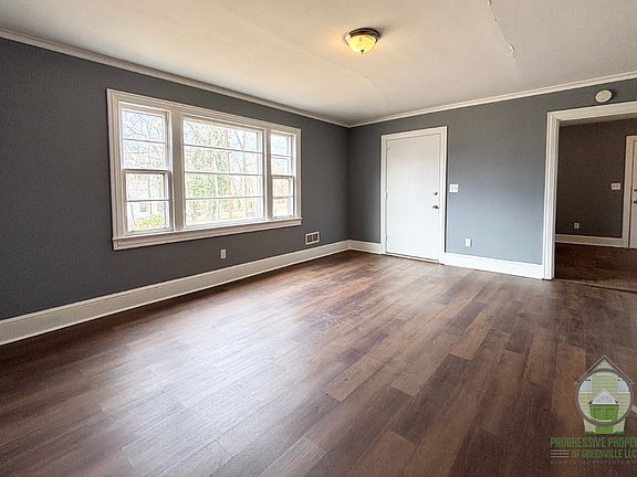 2nd image of 122 Woodland Dr