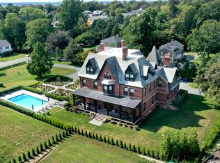 30 Red Cross Ave, Newport, RI 02840
