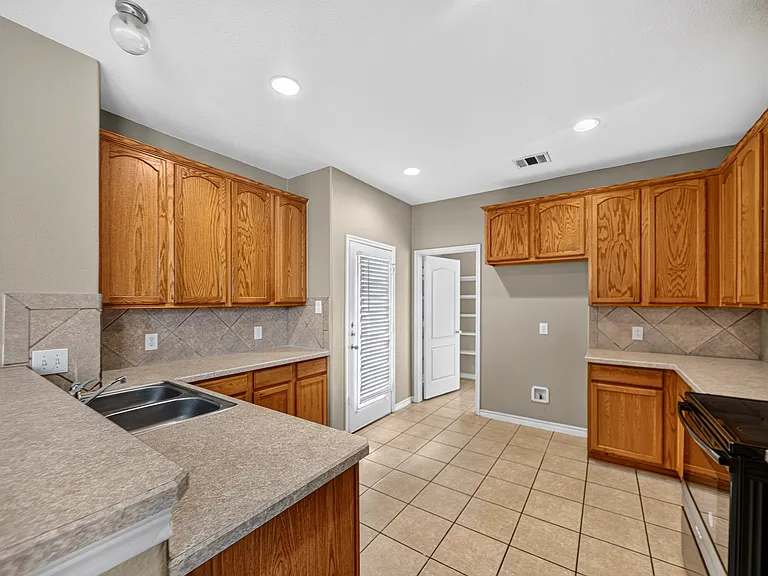 1232 Appalachian Ln — Photo 7
