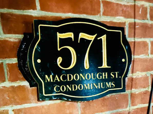 571 Macdonough Street image 3 of 22