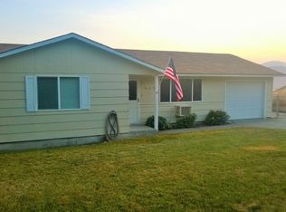 425 Butte Rd, Chelan, WA 98816