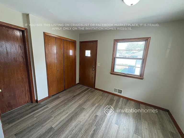 8221 Bloomington Ave S — Photo 9