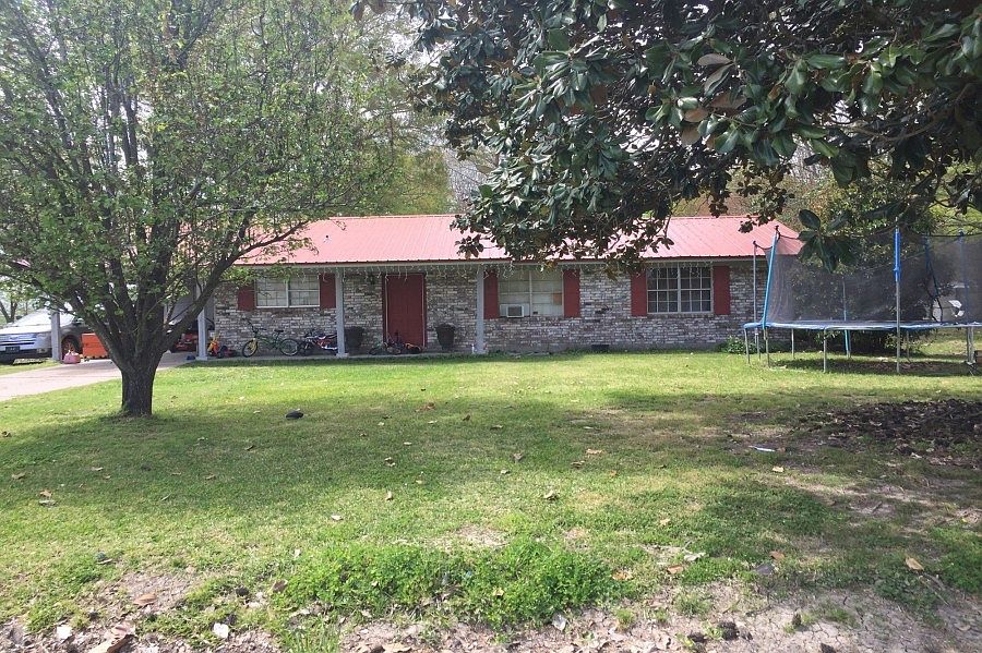 1st image of 163 Hunter Dr