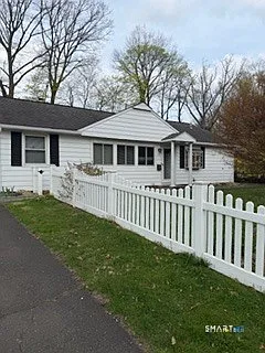 28 Hearthstone Ct Photo 1