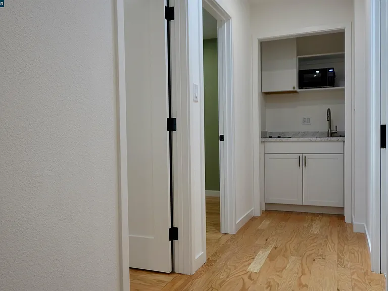 2591 Walnut Blvd #ADU — Photo 2