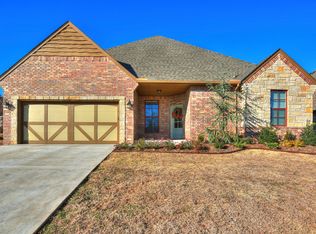 2817 Tranquilo Ln, Edmond, OK 73034