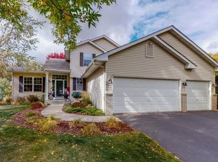 5412 Amblewood Dr NE, Prior Lake, MN 55372